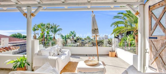 6 bedrooms House in Marbella, Spain No. 55716 2