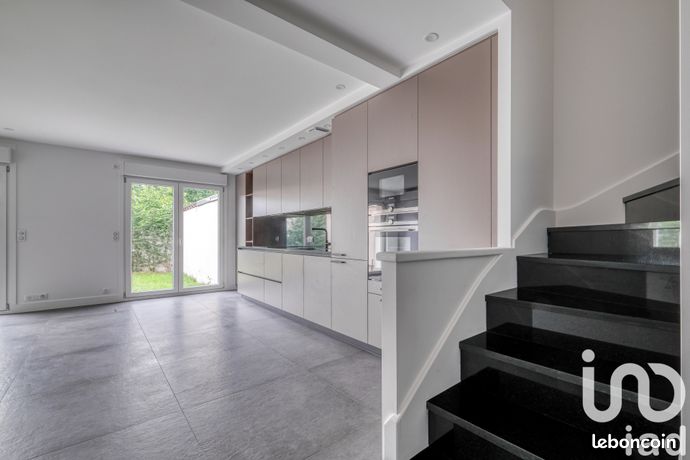 3 bedrooms House in Aulnay-sous-Bois, France No. 356381