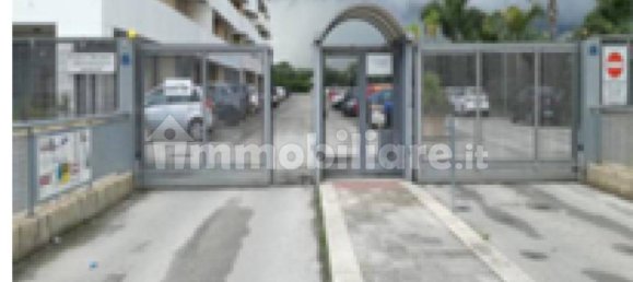 1 room Office in Valenzano, Italy No. 302214 10