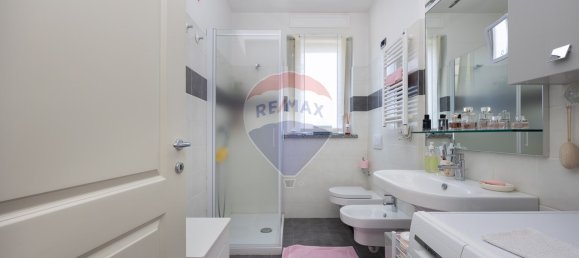 2 bedrooms Apartment in Pioltello, Italy No. 360703 27