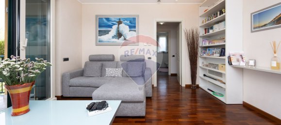 2 bedrooms Apartment in Pioltello, Italy No. 360703 7