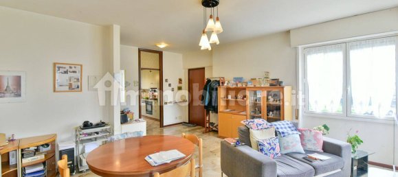 3 chambres Appartement à San Fermo della Battaglia, Italy No. 206345 4