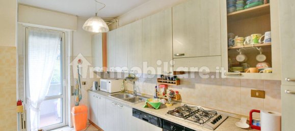 3 chambres Appartement à San Fermo della Battaglia, Italy No. 206345 7
