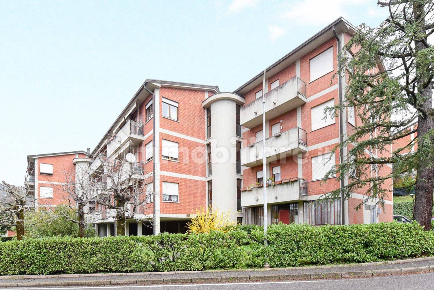 3 chambres Appartement à San Fermo della Battaglia, Italy No. 206345