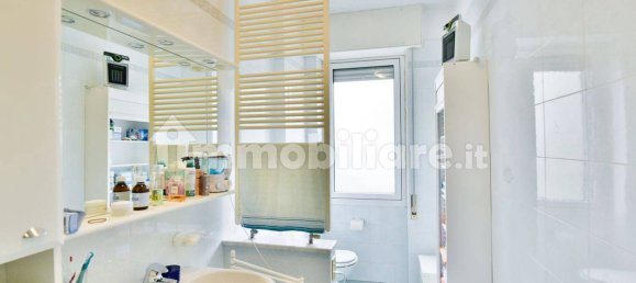 3 chambres Appartement à San Fermo della Battaglia, Italy No. 206345 35