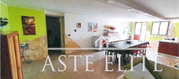 5 rooms House in Aprilia, Italy No. 101037 11