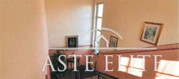 5 rooms House in Aprilia, Italy No. 101037 9