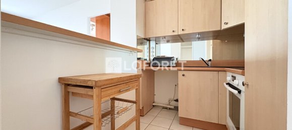 1 bedroom Apartment in Suresnes, France No. 172664 5