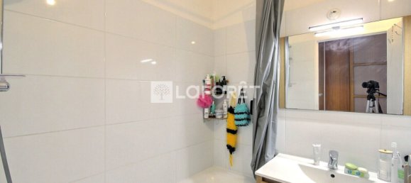 1 bedroom Apartment in Suresnes, France No. 172664 4