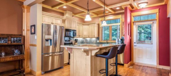 3 bedrooms House in British Columbia, Canada No. 1268 5