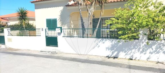 3 bedrooms House in Setubal, Portugal No. 188774 2