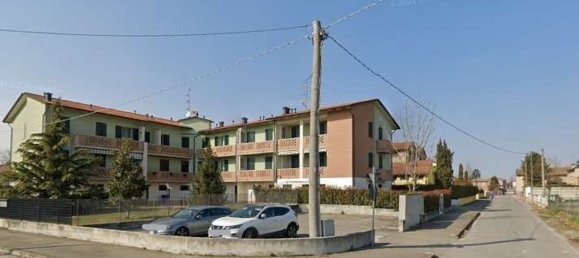 6-salle Appartement à Parma, Italy No. 309772 11