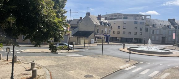 Edificio de 1 habitación en Chateauroux, France No. 90550 12