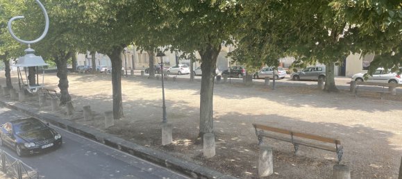 Edificio de 1 habitación en Chateauroux, France No. 90550 17