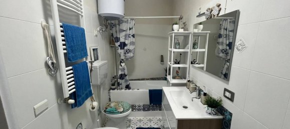 3 bedrooms Apartment in Castellammare di Stabia, Italy No. 327732 6