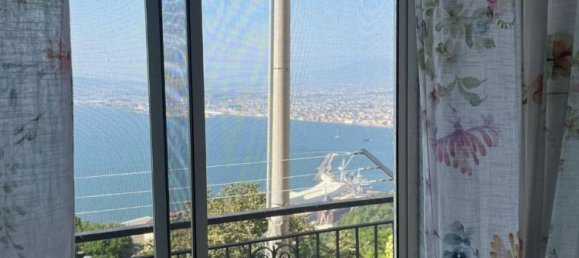 3 bedrooms Apartment in Castellammare di Stabia, Italy No. 327732 9