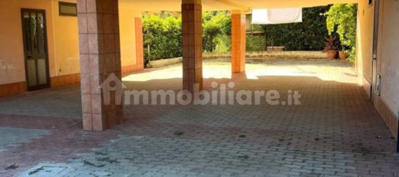 Apartamento de 4 dormitorios en Carinola, Italy No. 72645 5