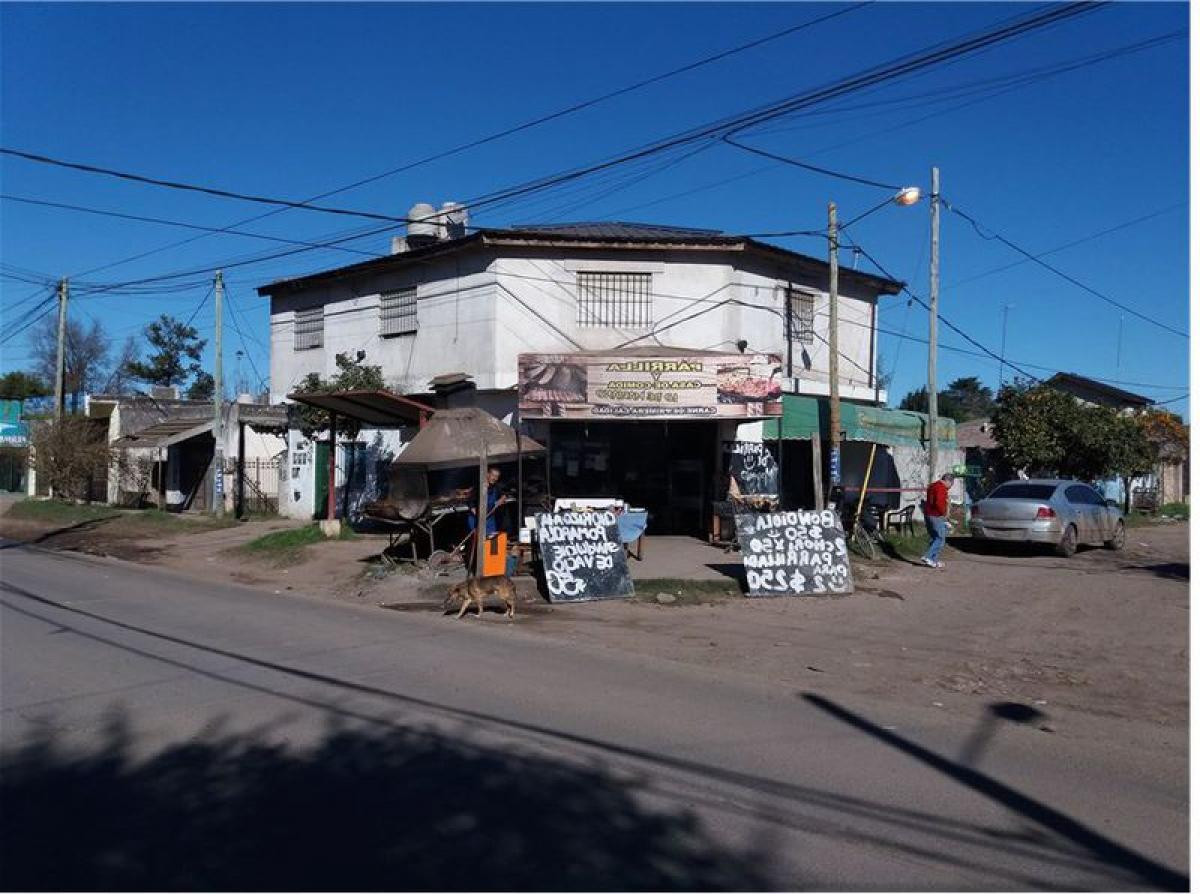 378m² Commercial property in Moreno, Argentina No. 26716
