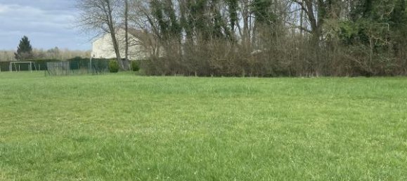  Land in Foulangues, France No. 55815 3