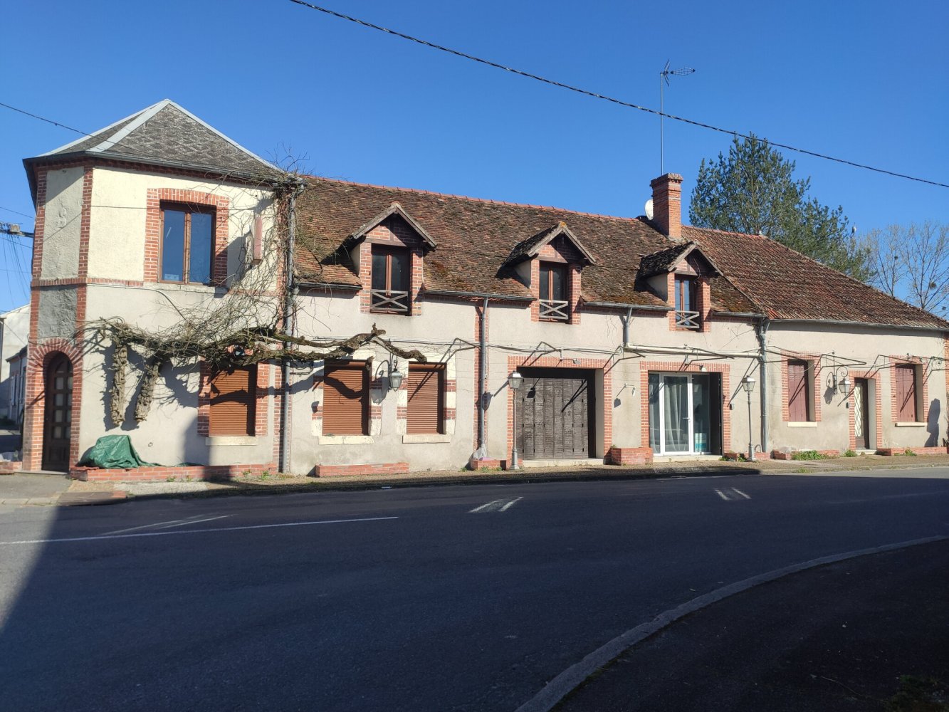  بناية في La Ferte-Saint-Cyr, France 185متر مربع رقم 222741