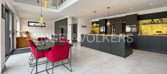 2 Schlafzimmer Haus in Neuwied, Germany, Nr. 99575 2