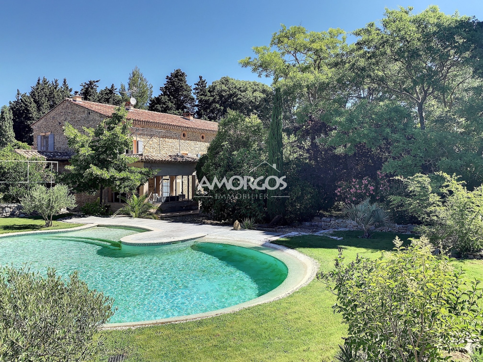 10 bedrooms Castles in Le Beausset, France No. 337063