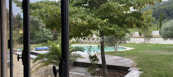 10 bedrooms Castles in Le Beausset, France No. 337063 4