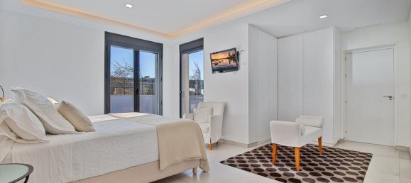 4 bedrooms Villa in Mijas, Spain No. 155573 17