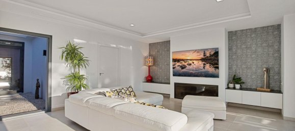 4 bedrooms Villa in Mijas, Spain No. 155573 11