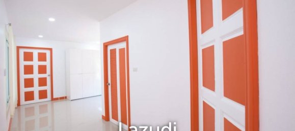 Café/restaurante de 4 dormitorios en Bang Lamung, Thailand No. 15798 10