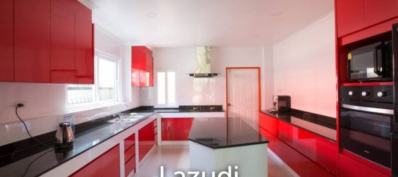 Café/restaurante de 4 dormitorios en Bang Lamung, Thailand No. 15798 2