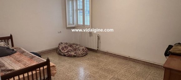 4 bedrooms Apartment in Lleida, Spain No. 179718 10