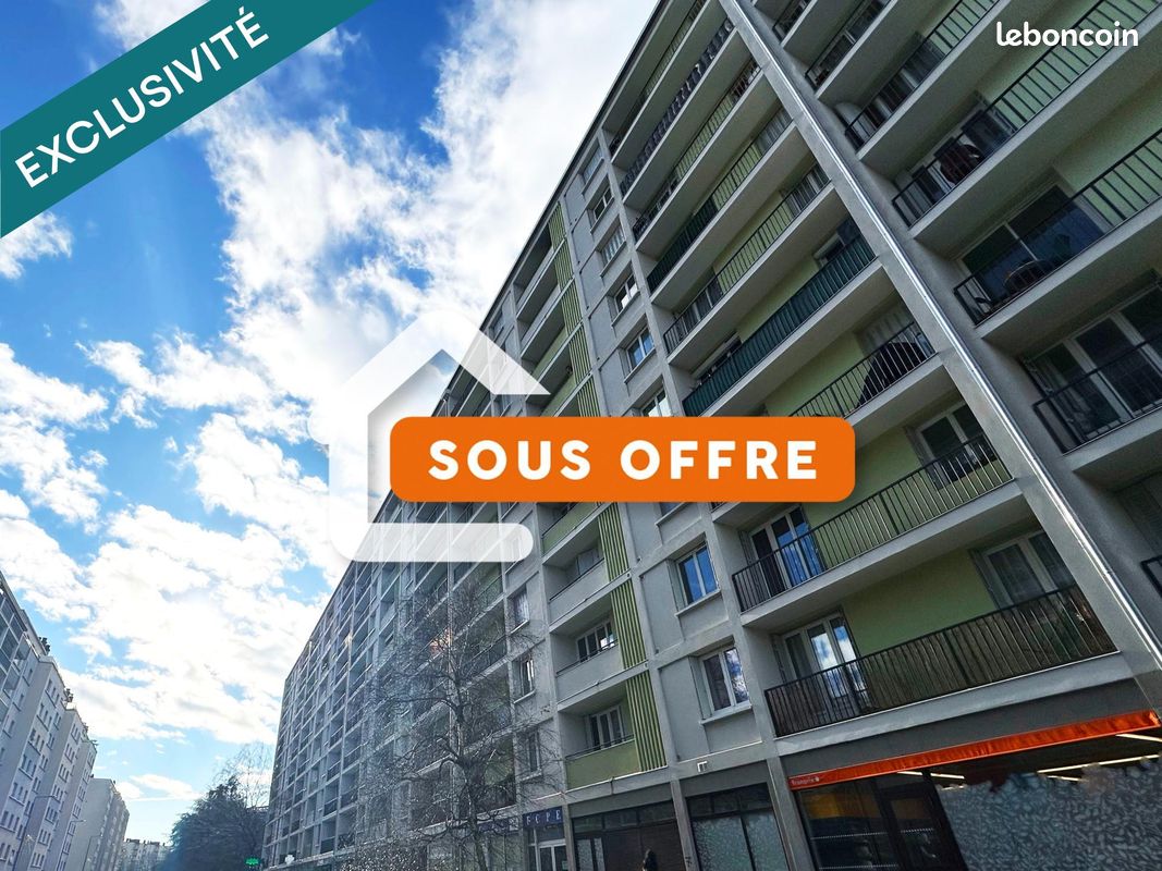 2 bedrooms Apartment in Grenoble, France No. 258114