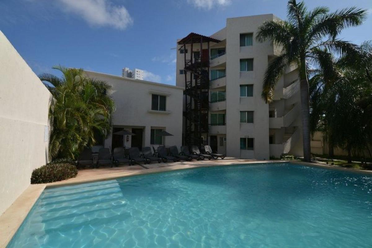 1500m² Building in Mexico No. 201446