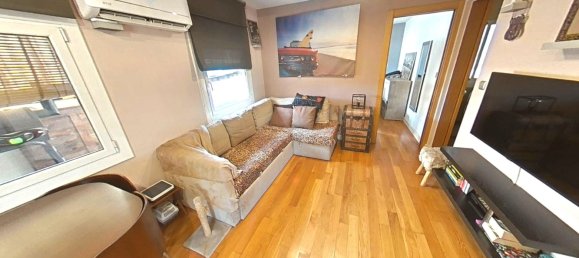 2 Schlafzimmer Penthouse in Santa Coloma de Gramenet, Spain, Nr. 134317 3