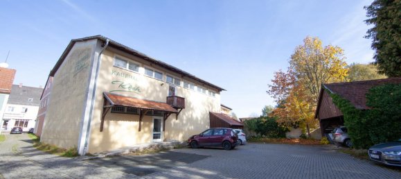7 rooms Building in Schwandorf, Germany No. 162392 4