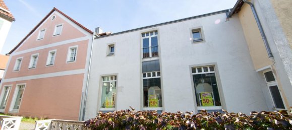 7 rooms Building in Schwandorf, Germany No. 162392 5