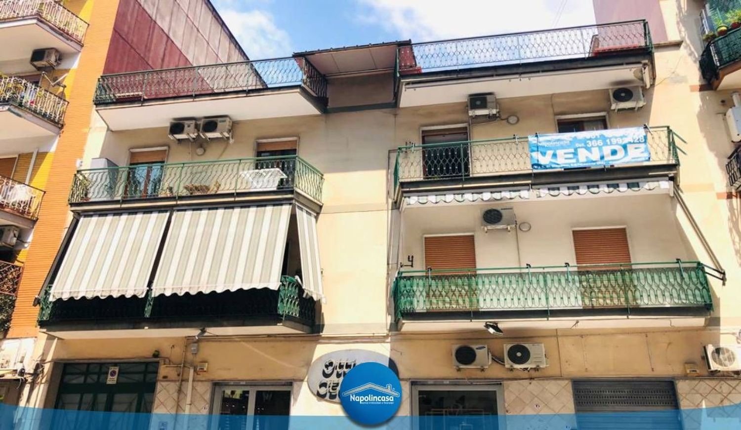 Квартира с 3 спальнями в Казория, Италия № 376758