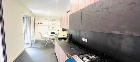 Квартира с 3 спальнями в Казория, Италия № 376758 4