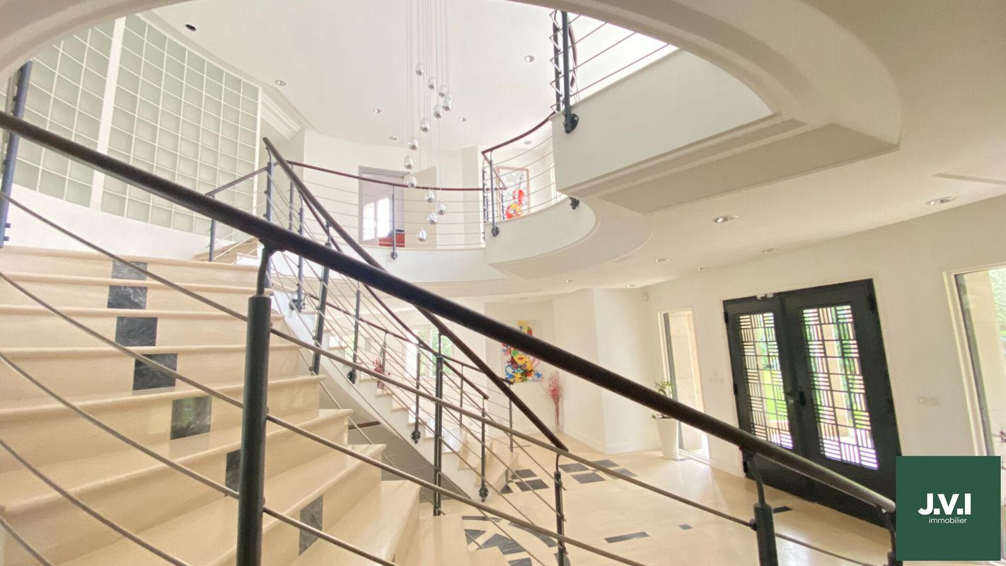 5 غرف نوم منزل في Andilly, France رقم 183990