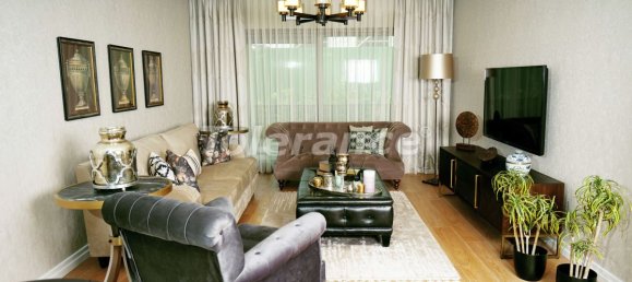 Apartment 2+1 in Istanbul, Turkey No. 643 13