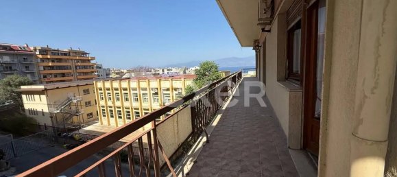 5-salle Appartement à Reggio Calabria, Italy No. 267481 16