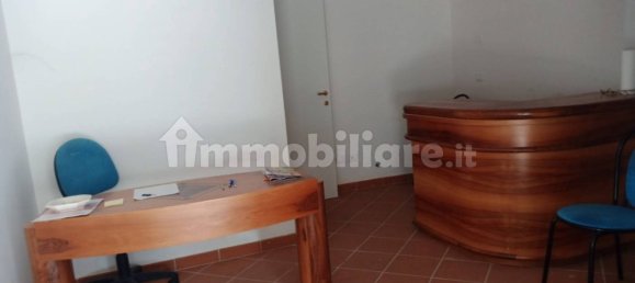 1 room Commercial property in L'Aquila, Italy No. 339928 3