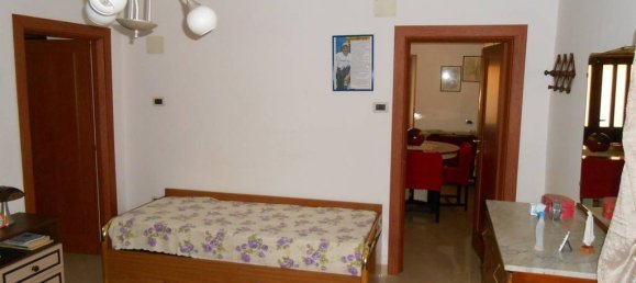 2 chambres Appartement à Reggio Calabria, Italy No. 197560 7
