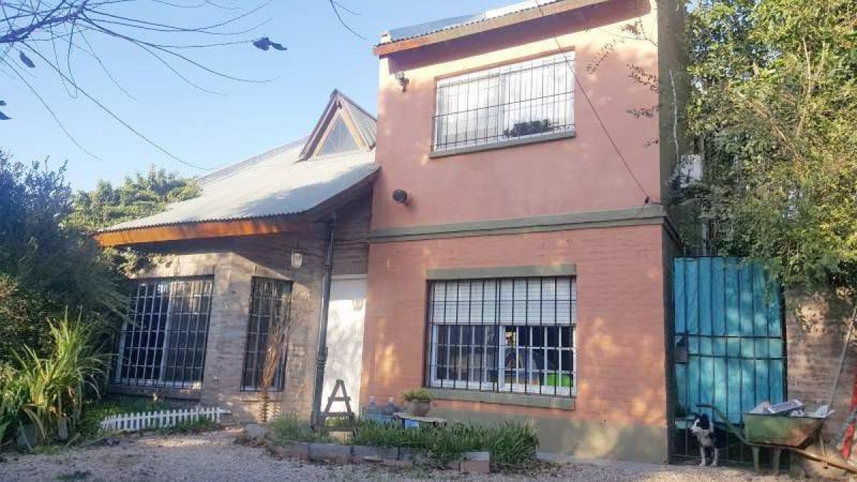3 bedrooms House in Pilar, Argentina No. 8698