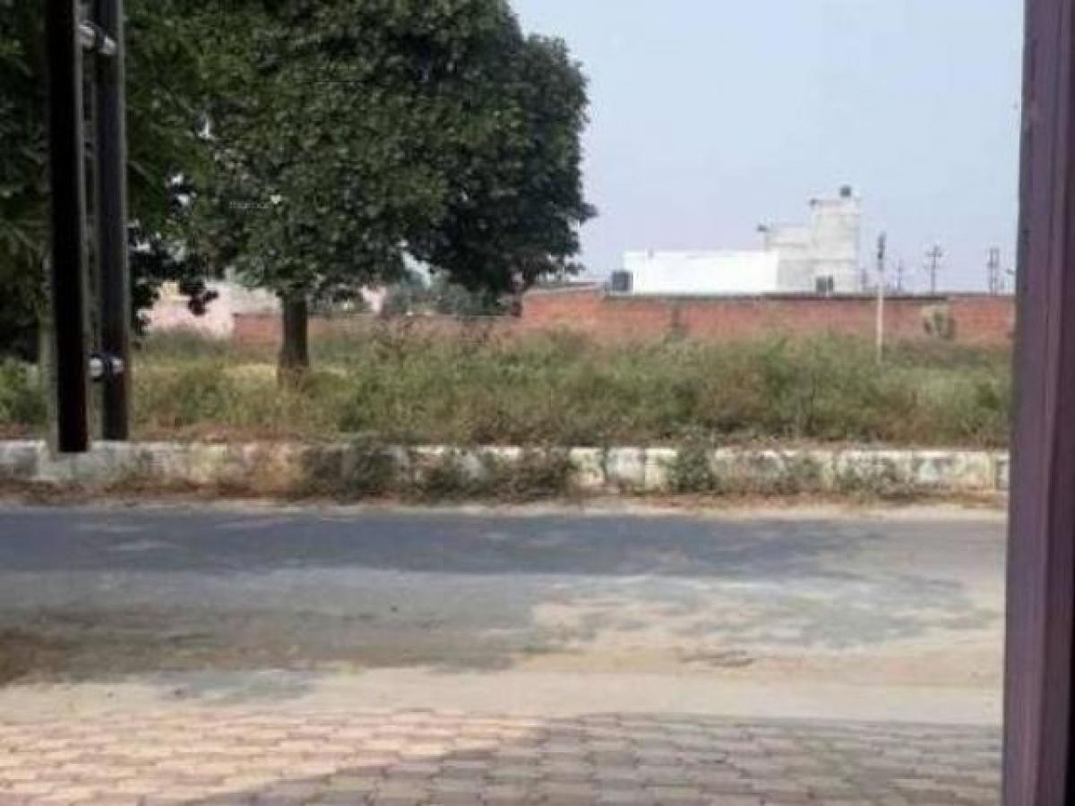 Grundstück in Noida, India, Nr. 65852