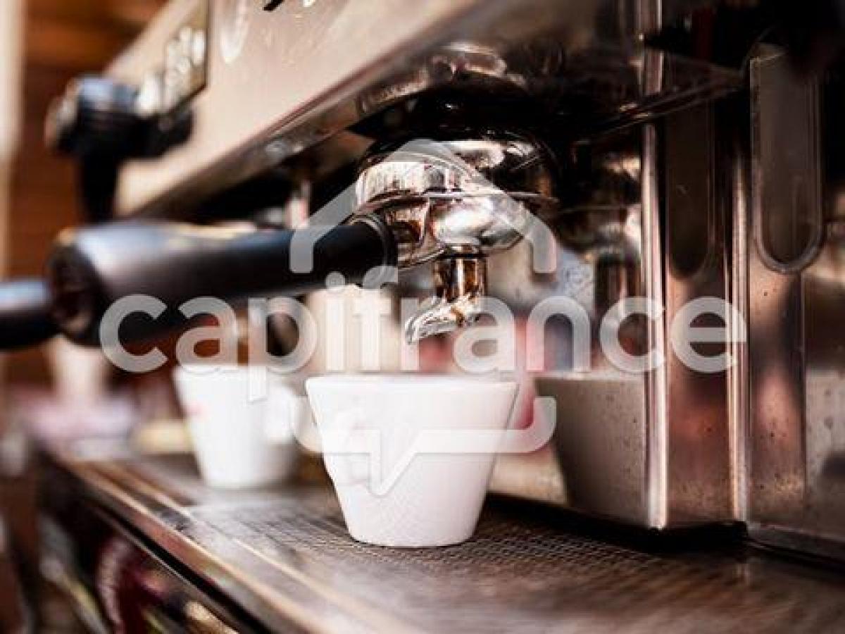  مكتب في Rennes, France 118متر مربع رقم 18205