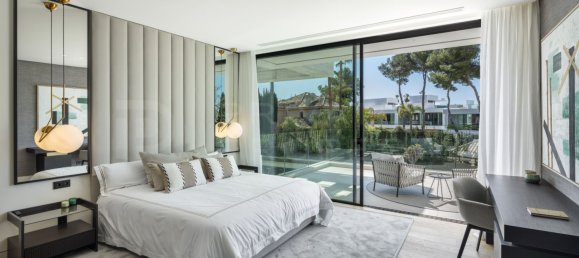 6 bedrooms Villa in Marbella, Spain No. 104298 21