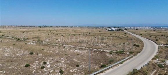  Land in Pachino, Italy No. 377897 16