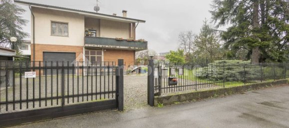 2 bedrooms Apartment in Cornate d'Adda, Italy No. 325984 21